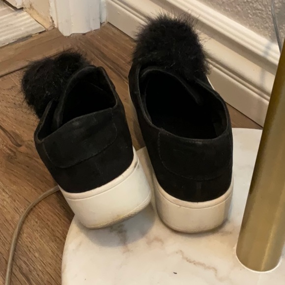 Steven Madden Pom Pom slip on shoes - Picture 4 of 6